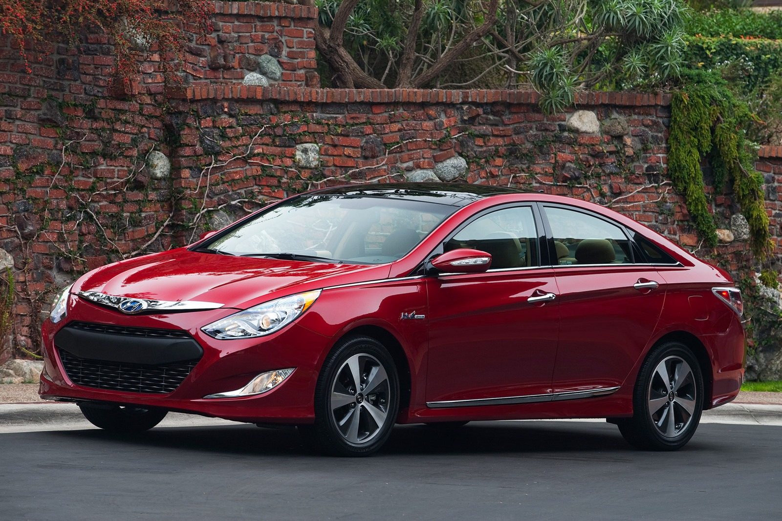 2012 Hyundai Sonata Hybrid Specs, Prices, VINs & Recalls - AutoDetective